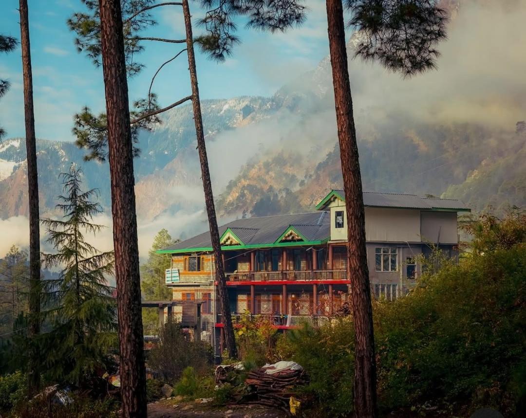 Chalo Chhalal Hotel & Cafe Kasol Dış mekan fotoğraf