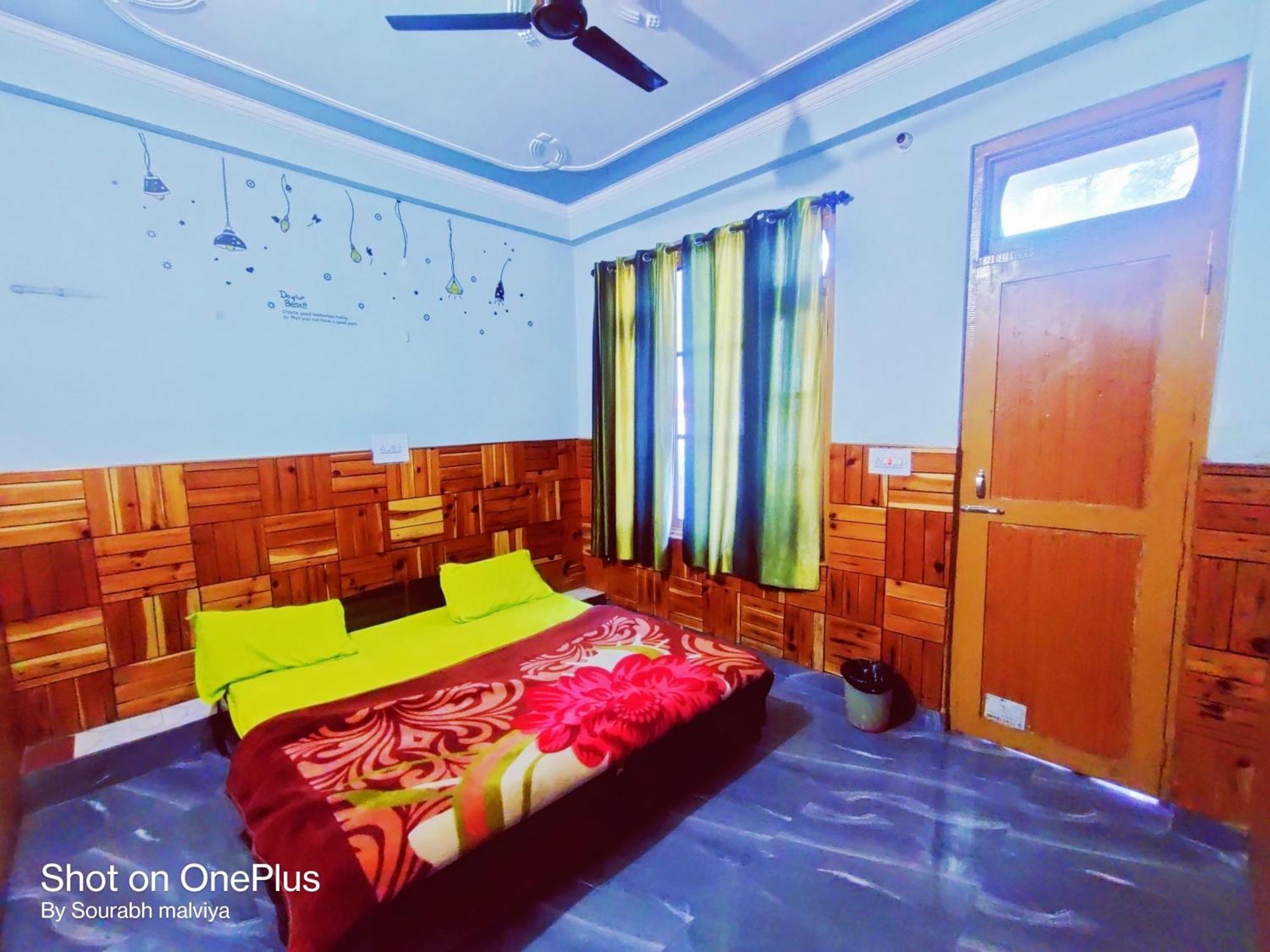 Chalo Chhalal Hotel & Cafe Kasol Dış mekan fotoğraf