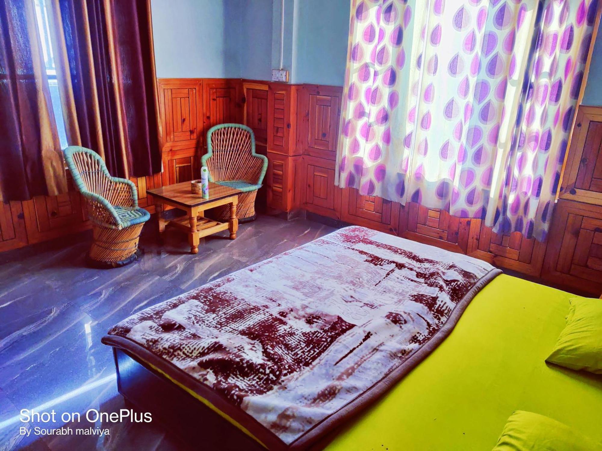 Chalo Chhalal Hotel & Cafe Kasol Dış mekan fotoğraf