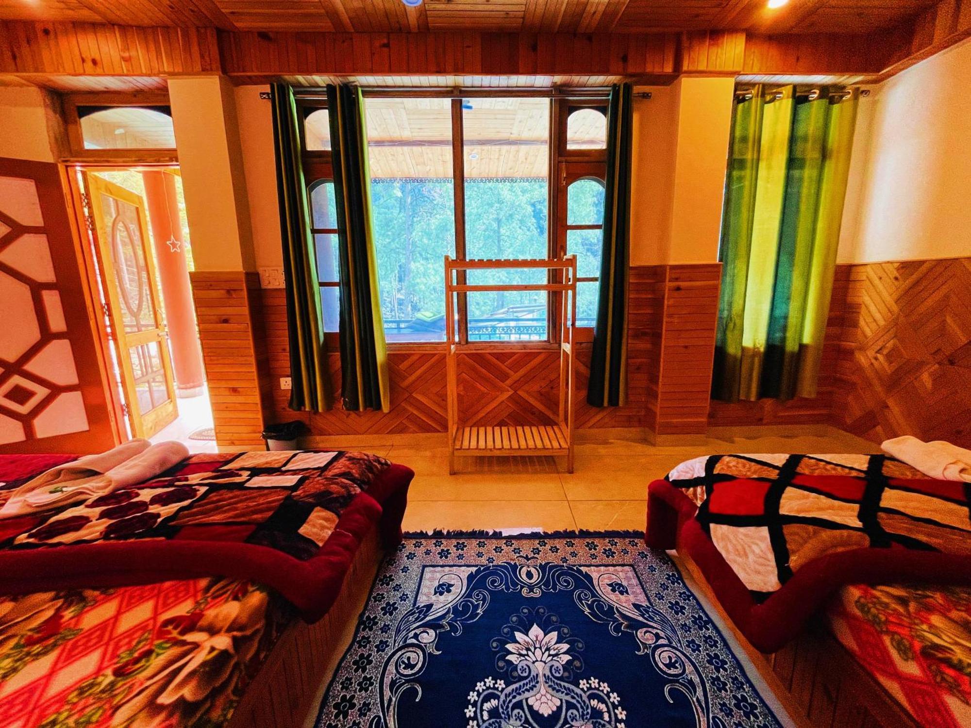 Chalo Chhalal Hotel & Cafe Kasol Dış mekan fotoğraf