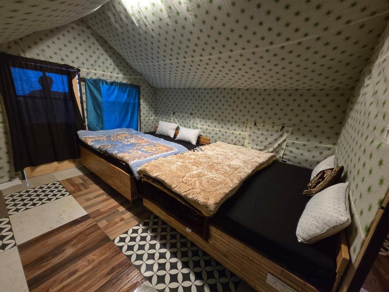 Chalo Chhalal Hotel & Cafe Kasol Dış mekan fotoğraf